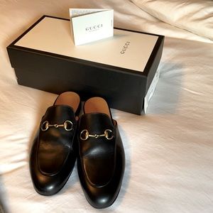 Like new Gucci 37 1/2 mule